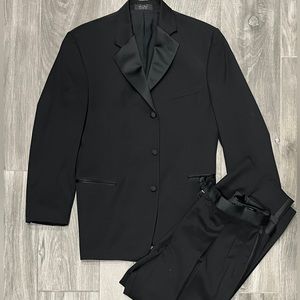 Andrew Fezza Men’s Black Tuxedo